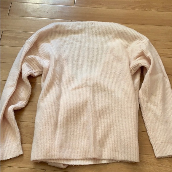 Front tie Forever 21 sweater - Picture 5 of 6